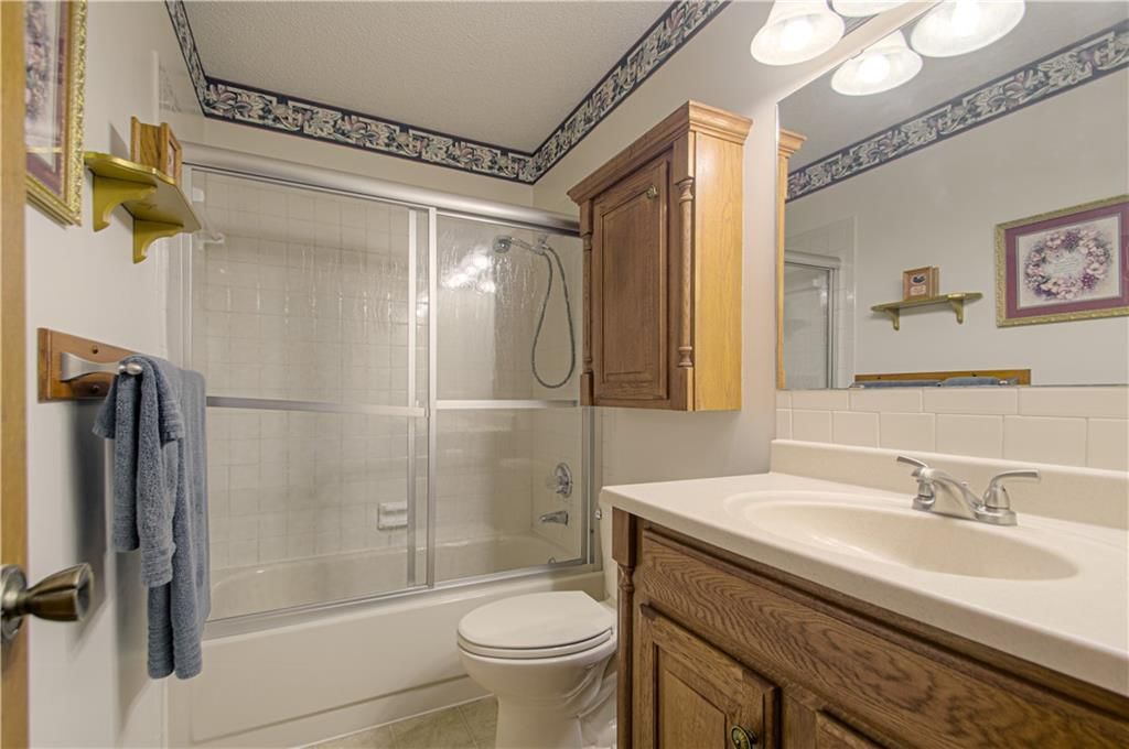 10648 N Oak Trafficway — photo 19