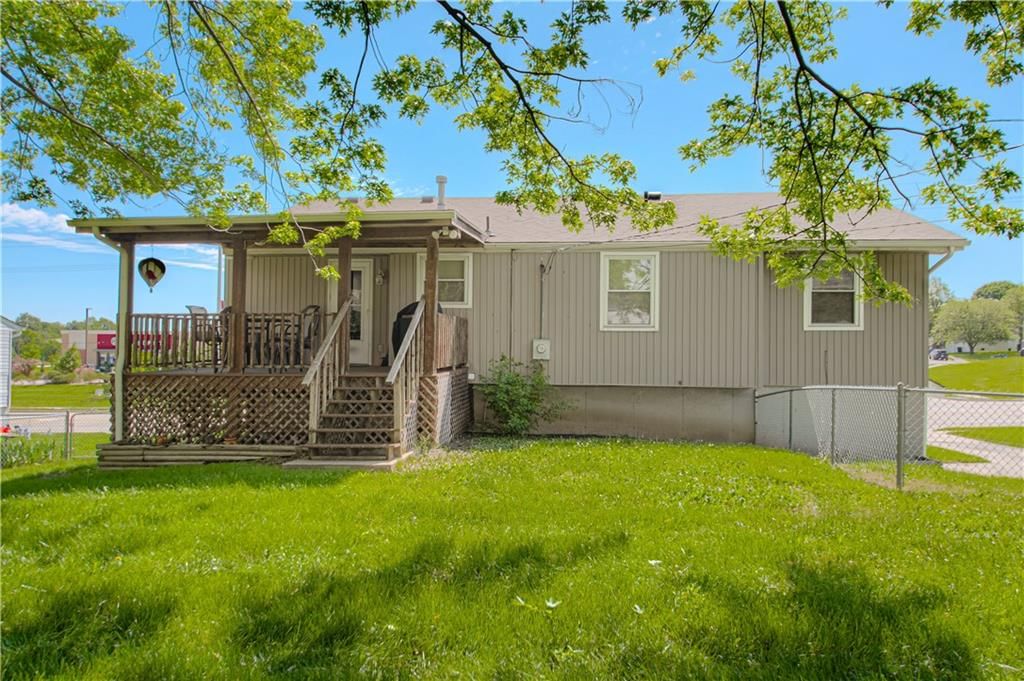 10648 N Oak Trafficway — photo 28