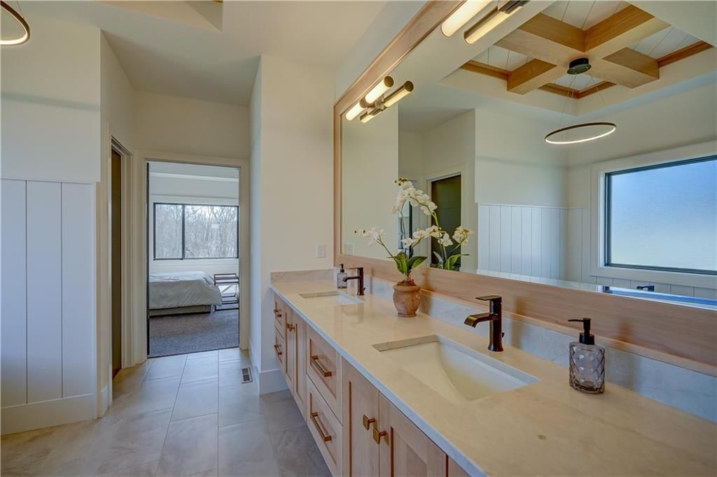 579 South Shore Drive — photo 32