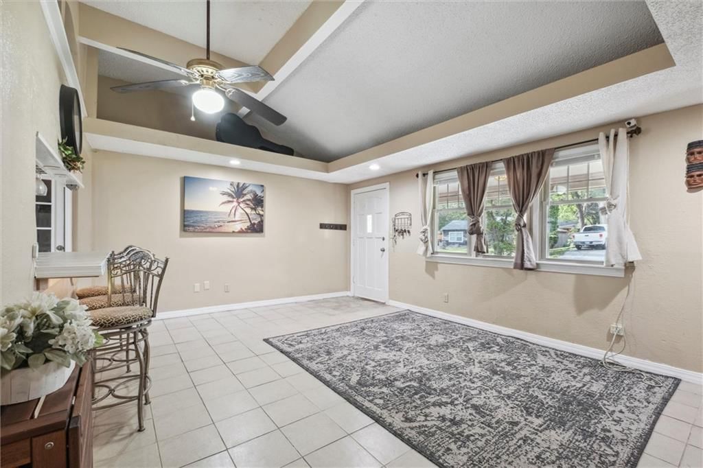 1044 S 50th Drive — photo 8