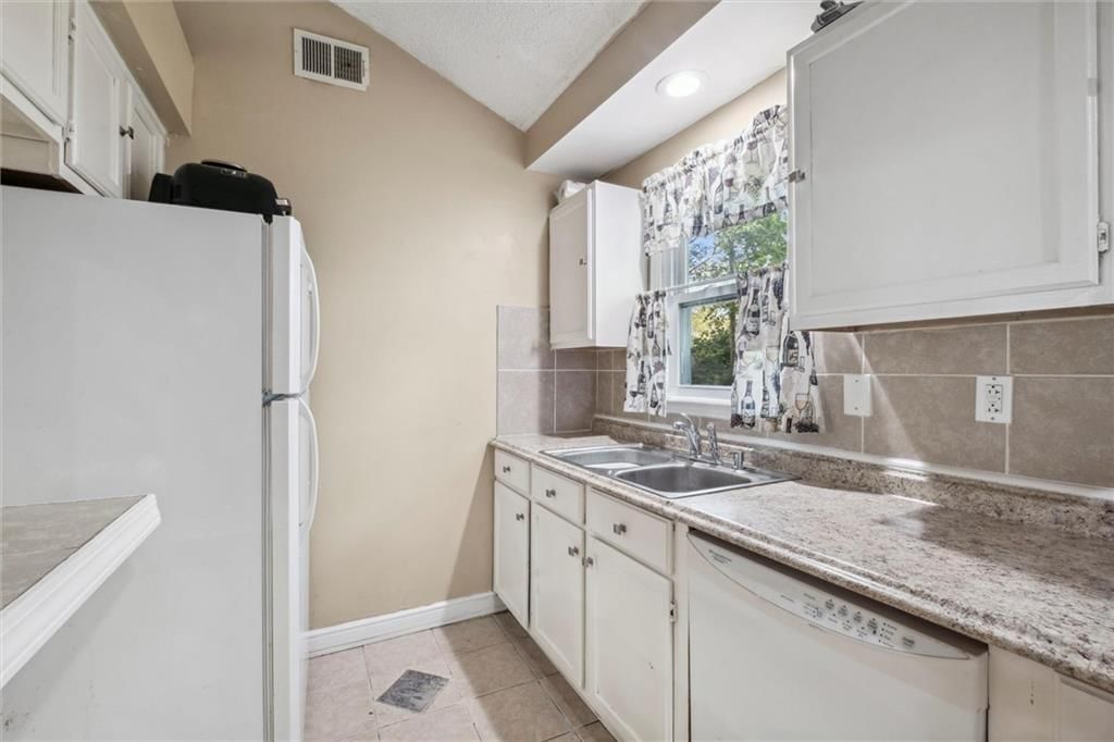 1044 S 50th Drive — photo 12