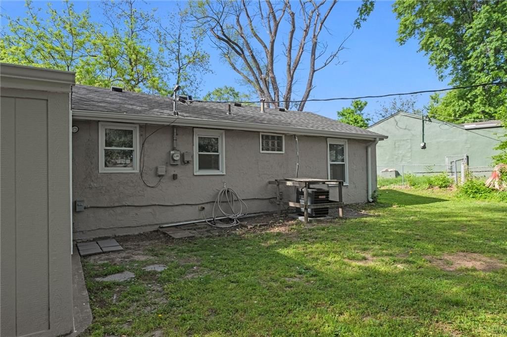 1044 S 50th Drive — photo 24