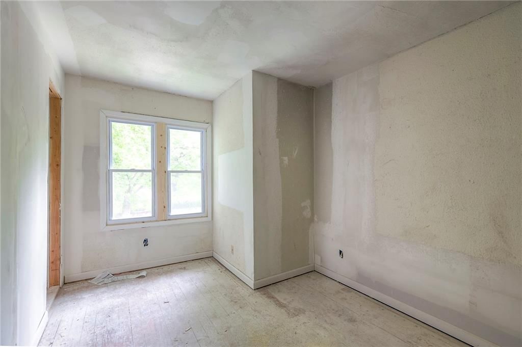 3021 E 8th Street — photo 13