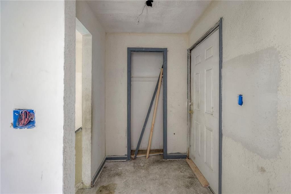 3021 E 8th Street — photo 15