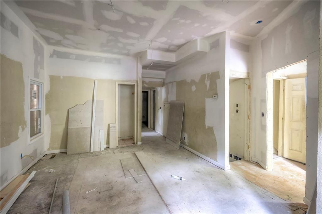 3021 E 8th Street — photo 24