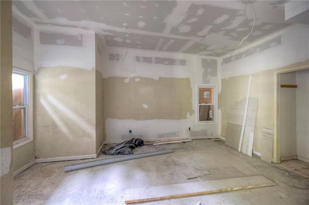 3021 E 8th Street — photo 26