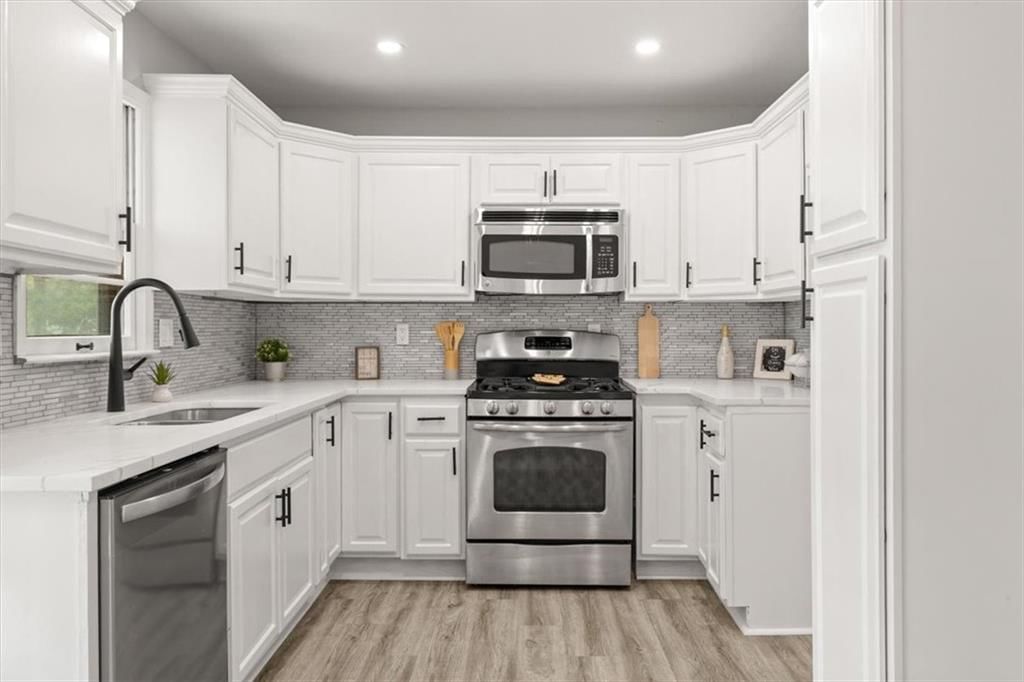 5013 NE 45TH Street — photo 11