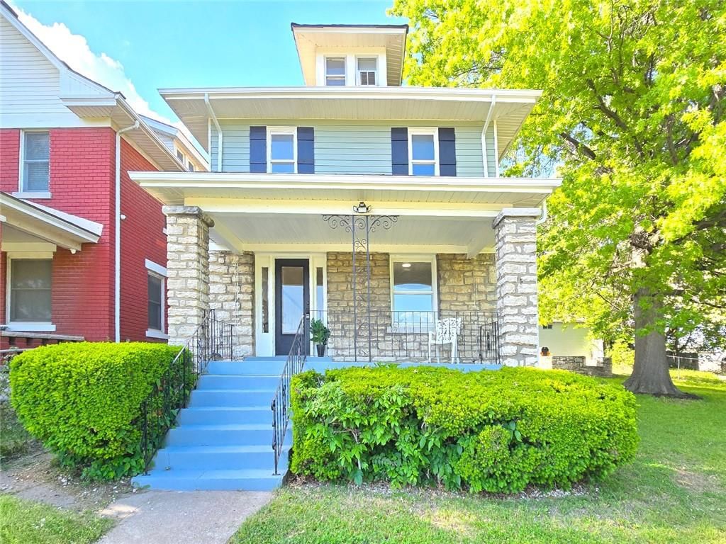 544 Everett Avenue — photo 1