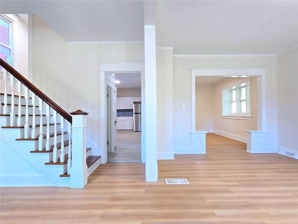 544 Everett Avenue — photo 5
