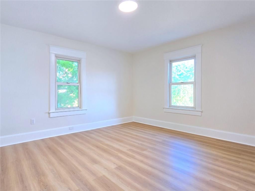 544 Everett Avenue — photo 17