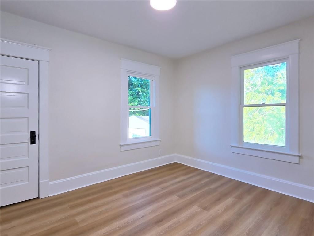 544 Everett Avenue — photo 21