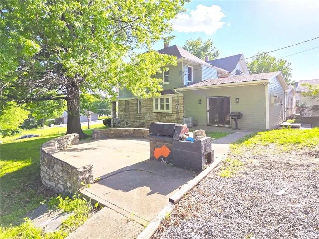544 Everett Avenue — photo 35