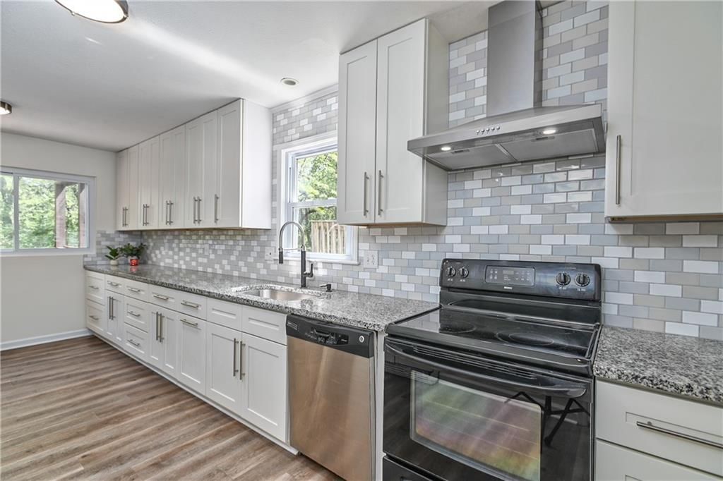 3512 Apple Tree Lane — photo 8
