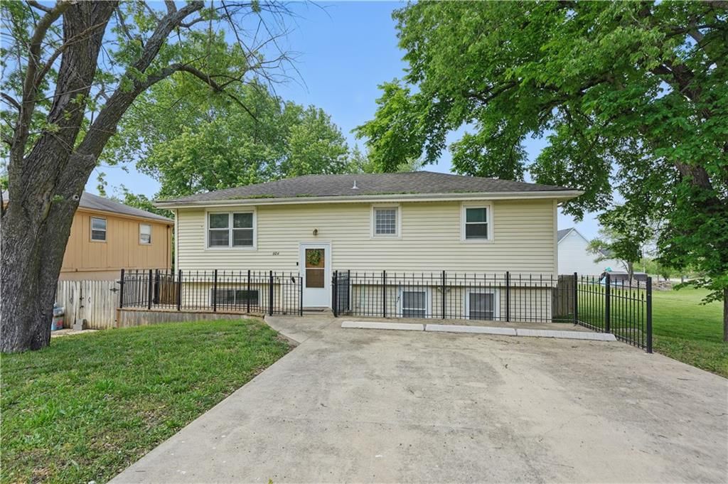 604 W Hulett Street — photo 1