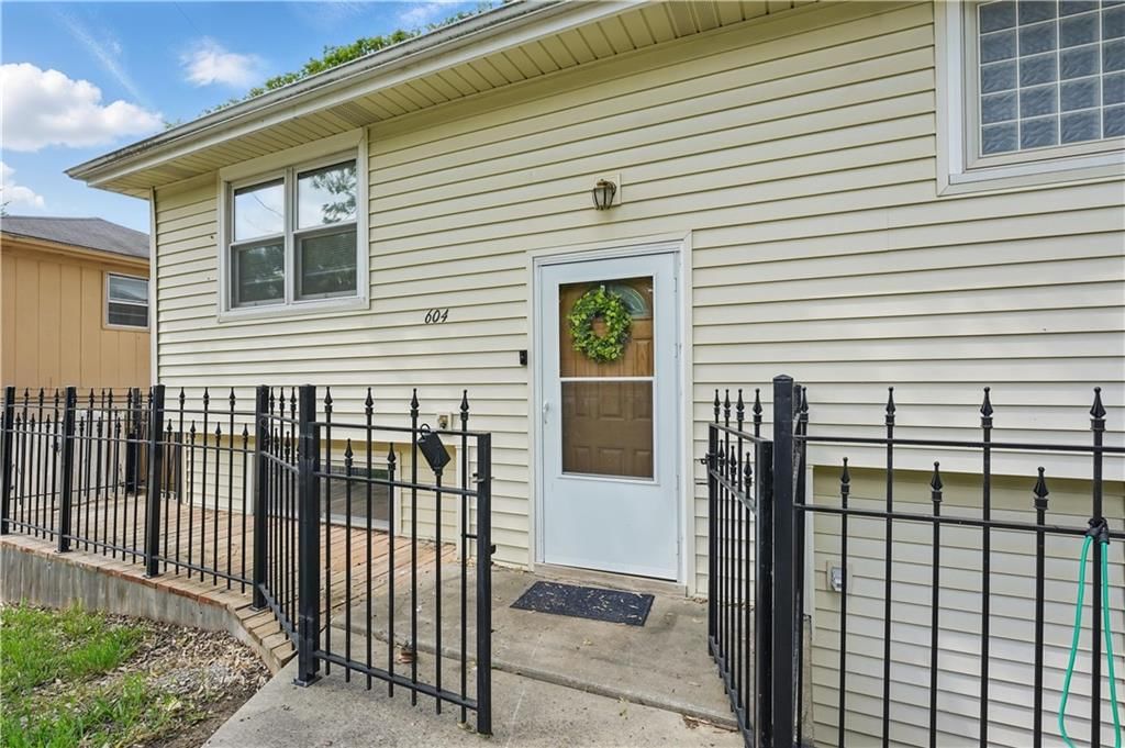 604 W Hulett Street — photo 2