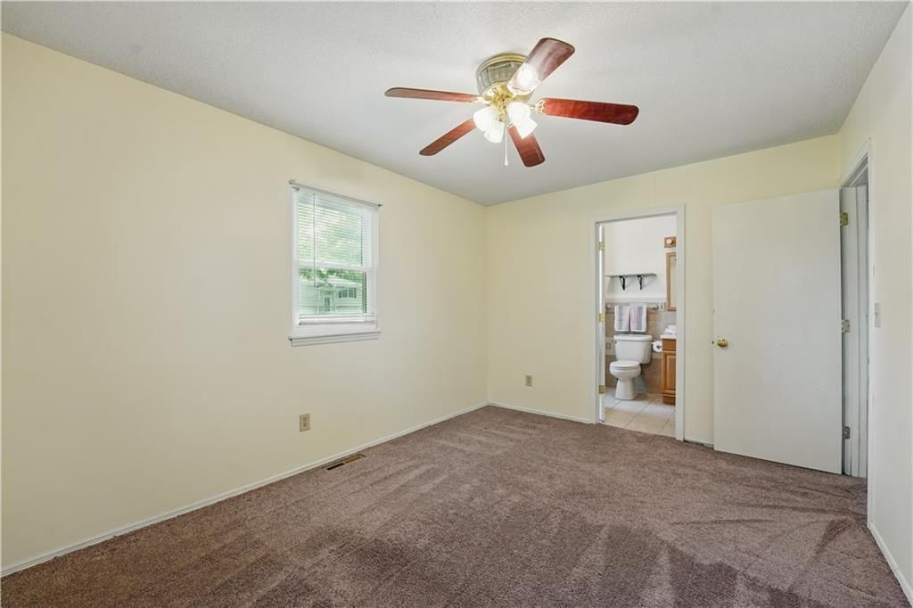 604 W Hulett Street — photo 17