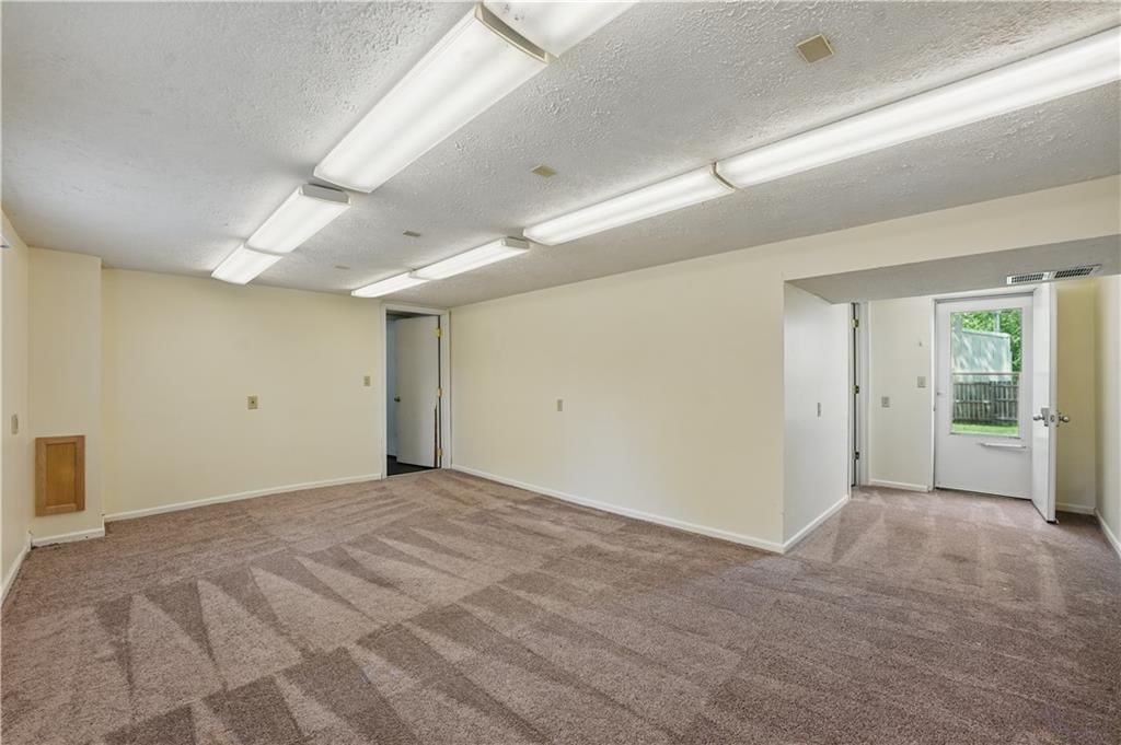 604 W Hulett Street — photo 23
