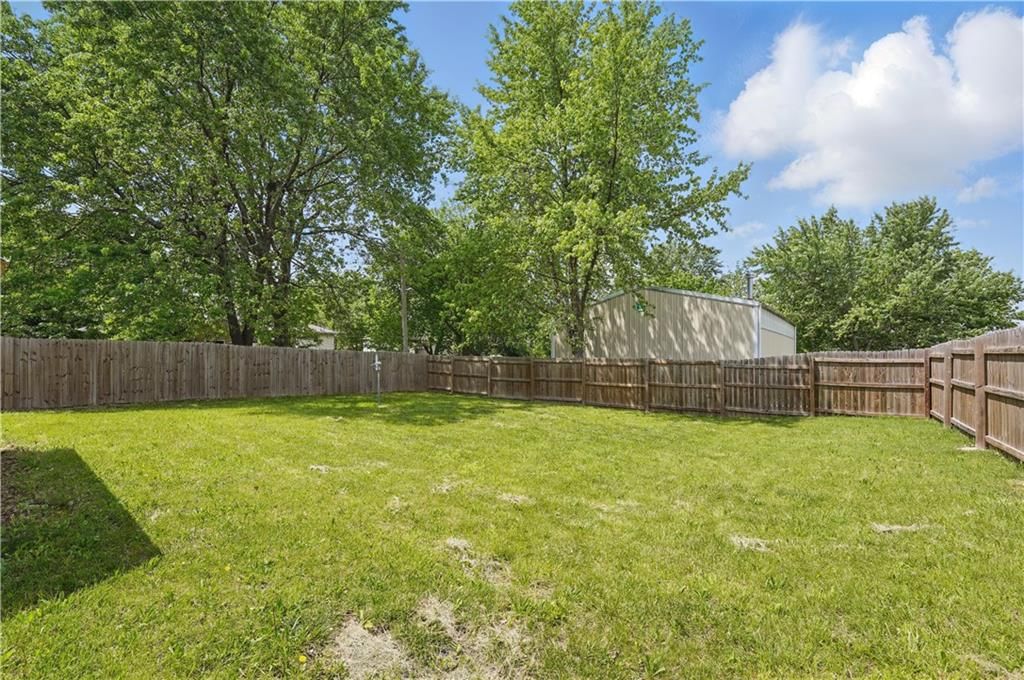 604 W Hulett Street — photo 33