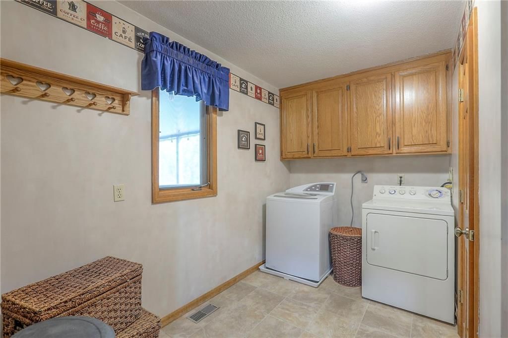 Photo 21 of 55 - 1407 SW Meyer Boulevard
