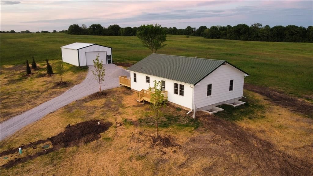 33110 CR 230 Road, Bosworth, MO