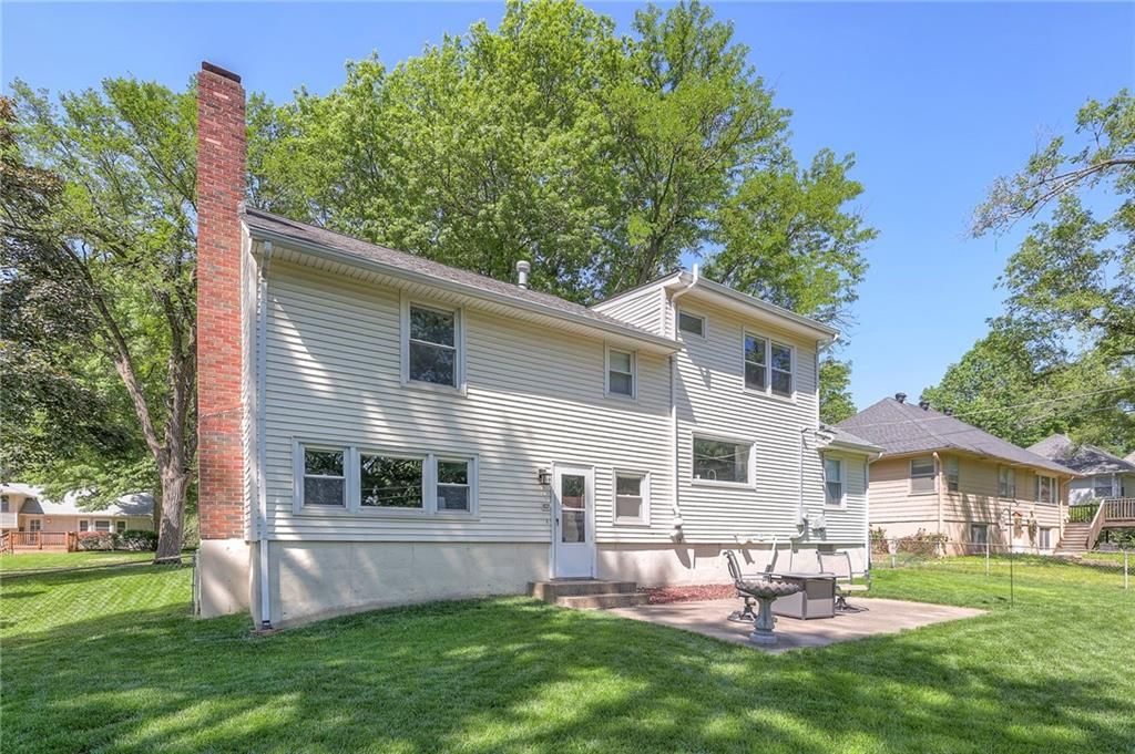 8821 Newton Drive — photo 36