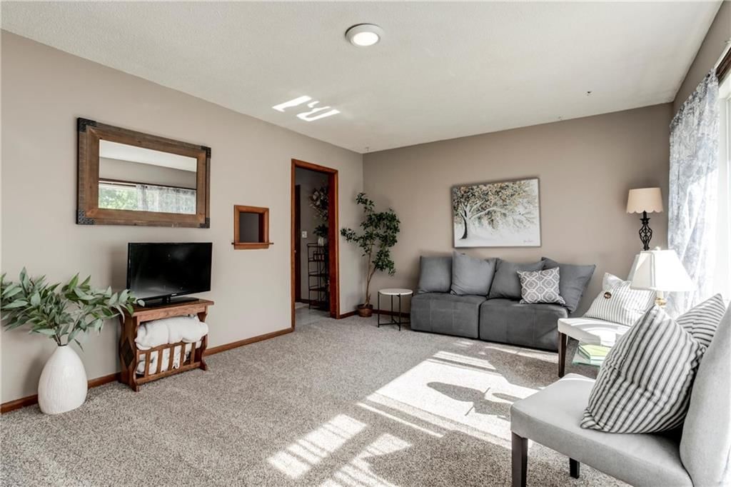 2434 S 47th Drive — photo 5