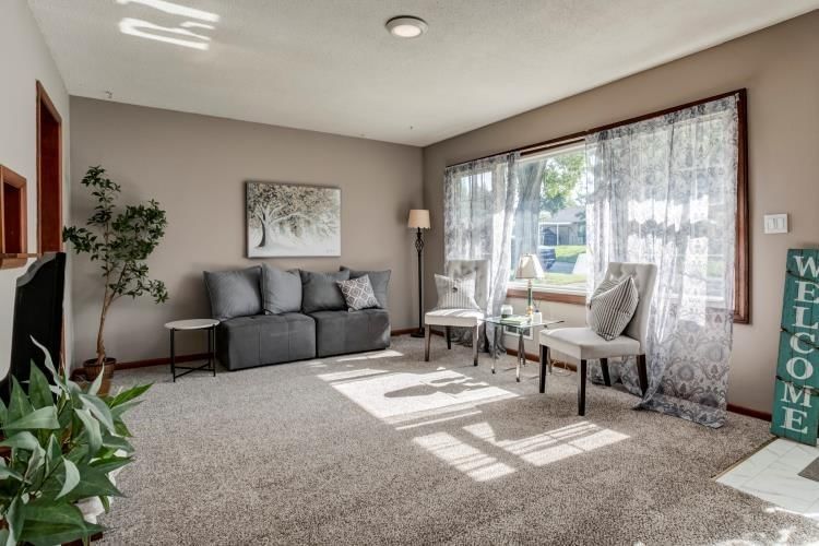 2434 S 47th Drive — photo 6