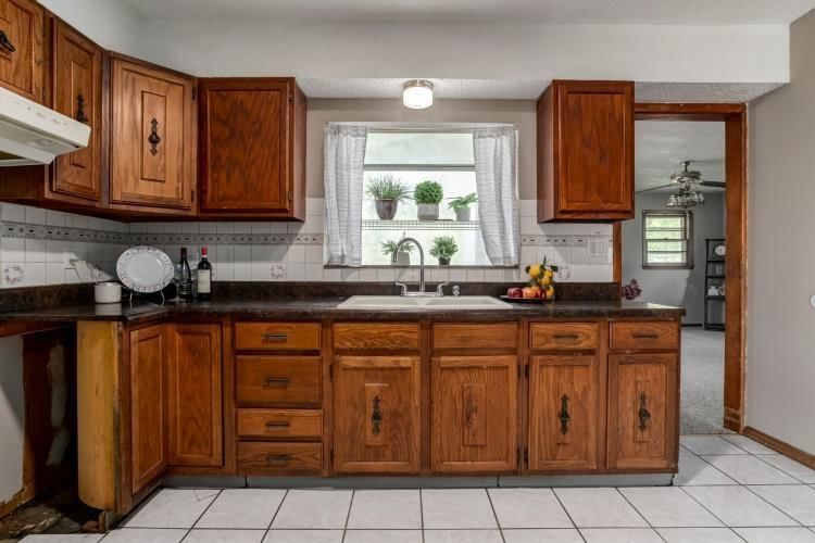 2434 S 47th Drive — photo 9