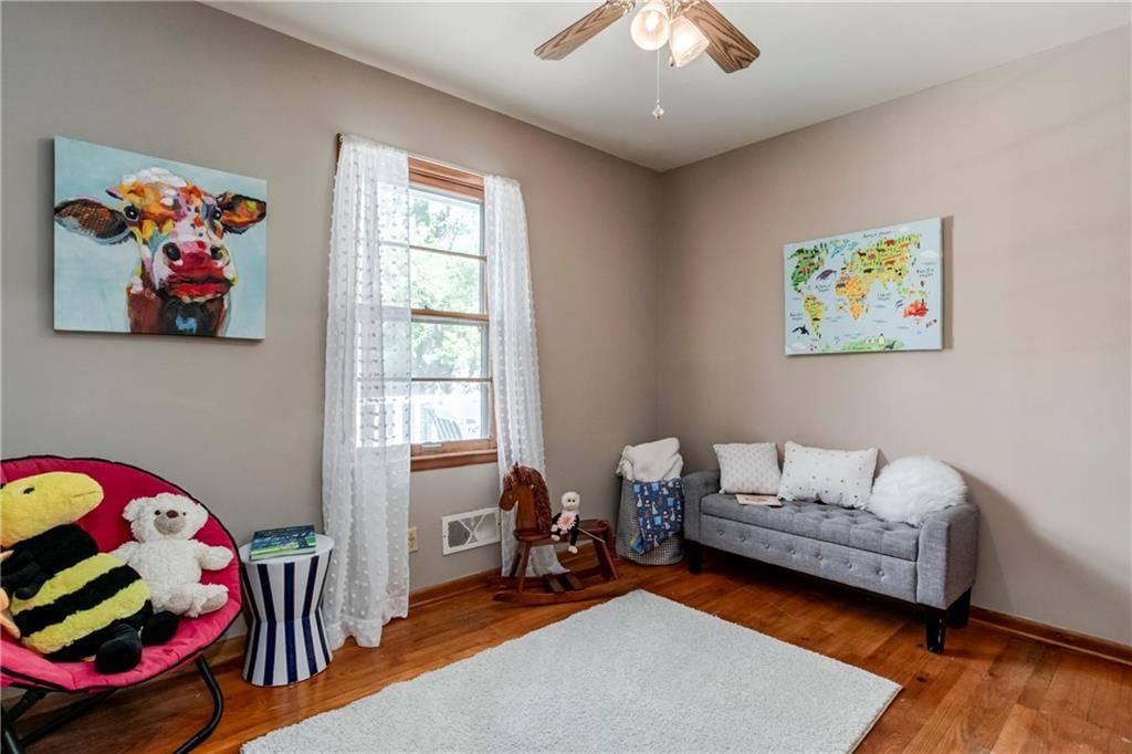 2434 S 47th Drive — photo 18