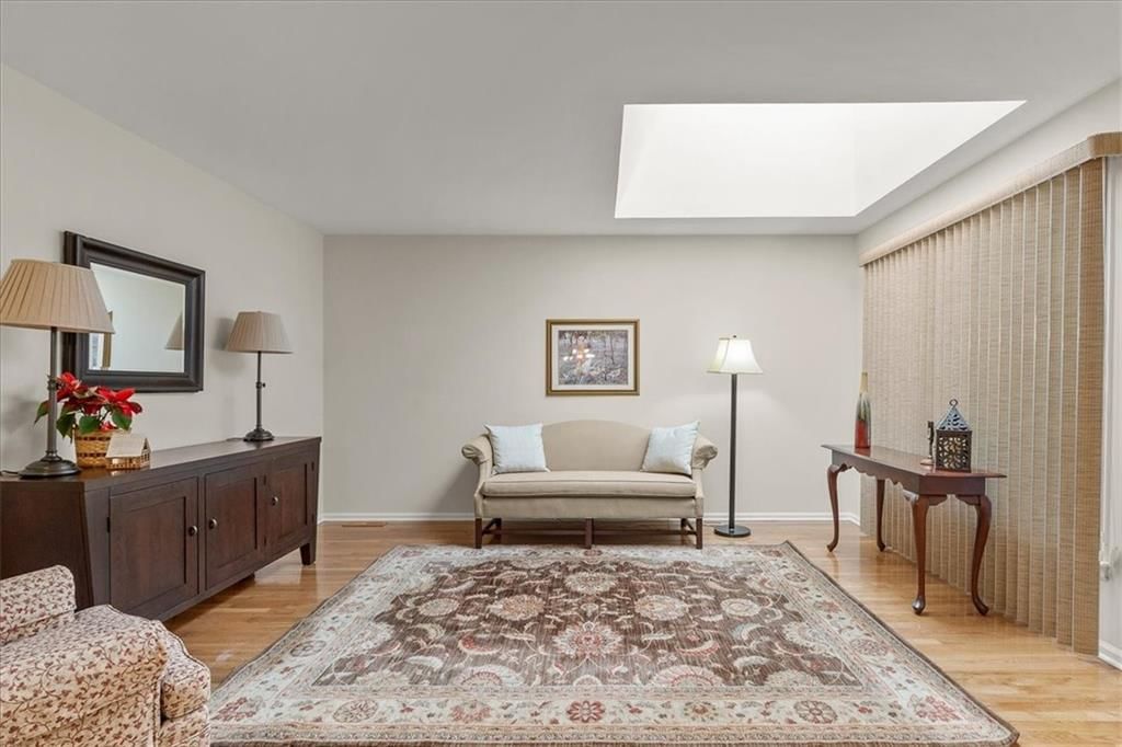12782 OVERBROOK Road — photo 10