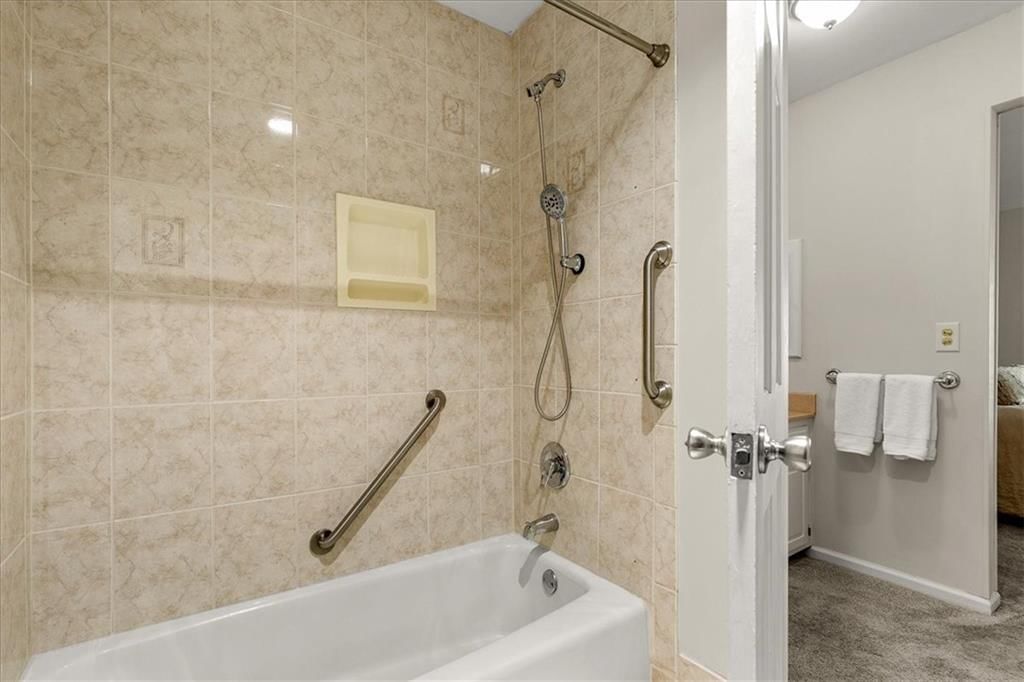 12782 OVERBROOK Road — photo 30