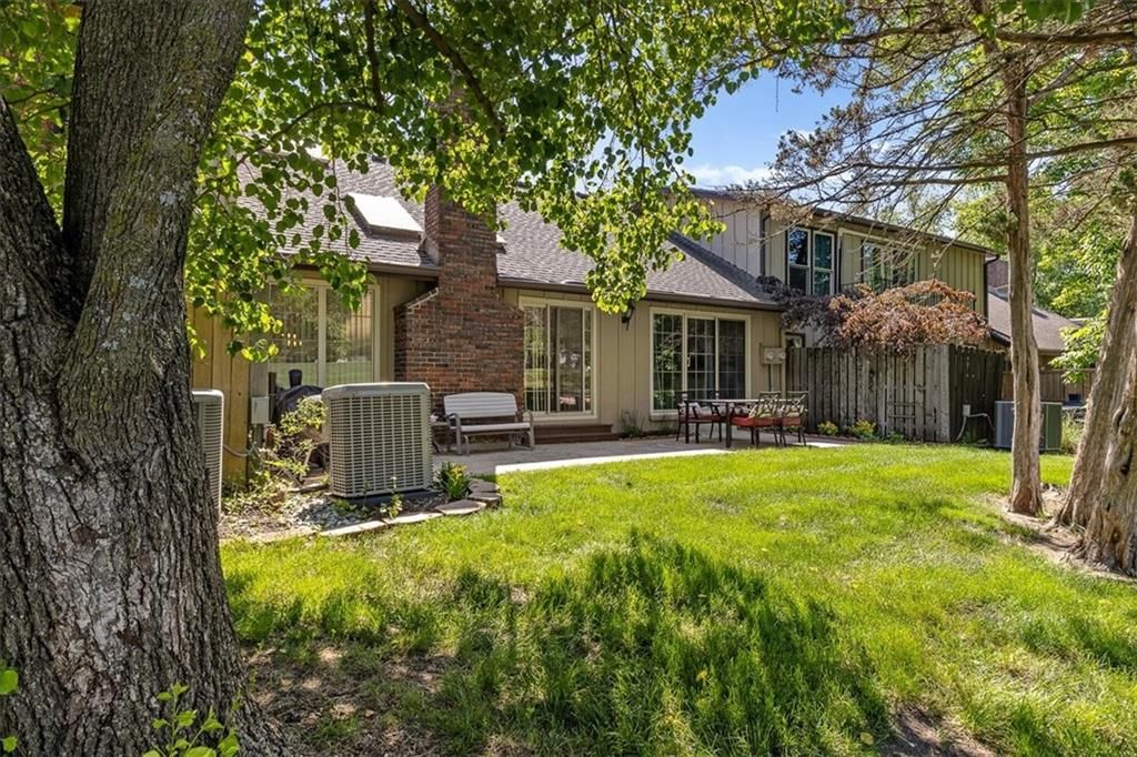 12782 OVERBROOK Road — photo 36