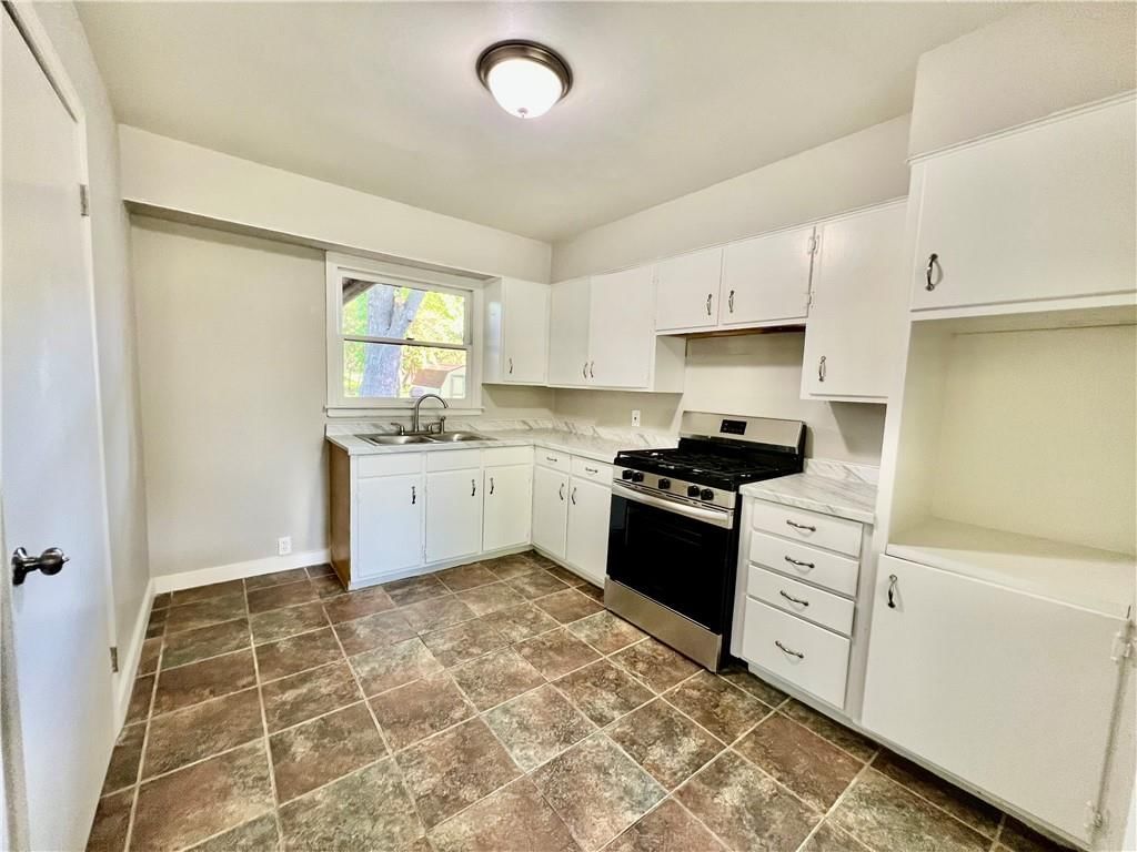 11320 E 56th Terrace — photo 5