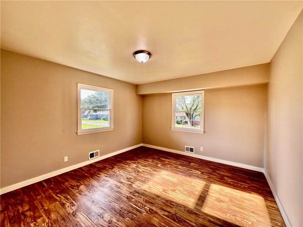11320 E 56th Terrace — photo 13