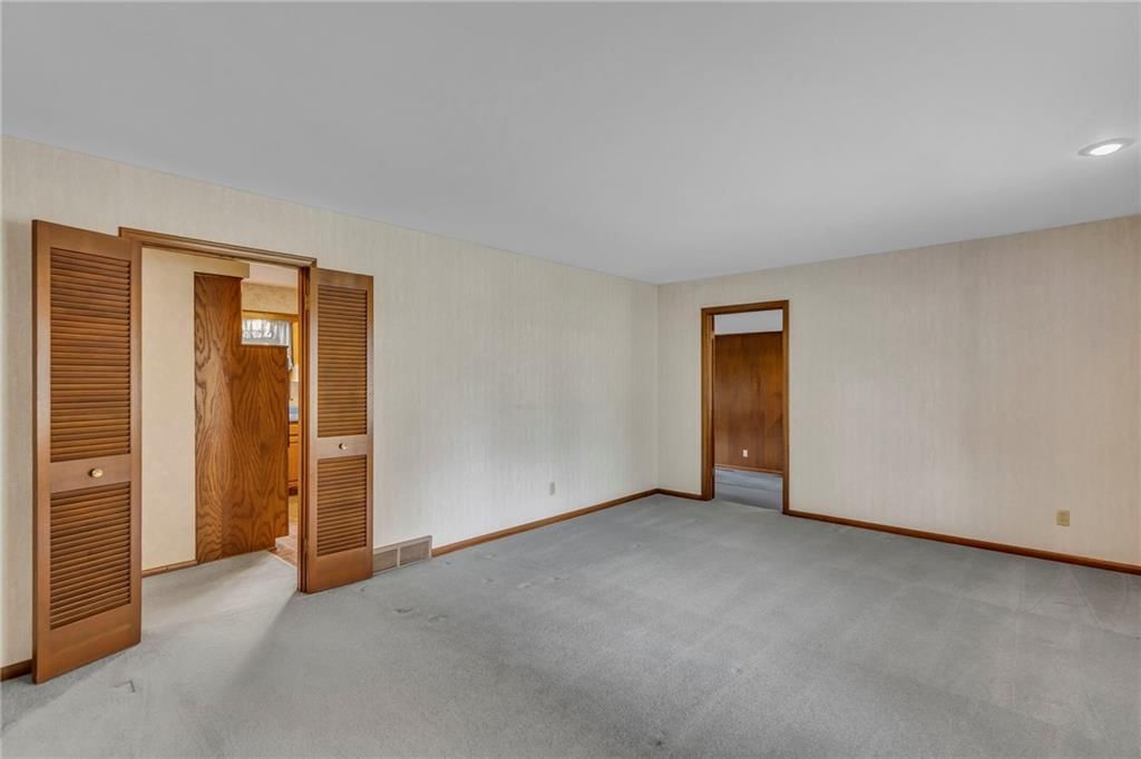 7701 W 97th Street — photo 4