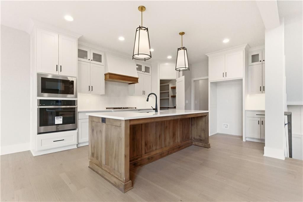 2531 NE Woodland Oak Circle — photo 14
