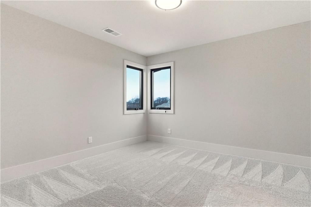 2531 NE Woodland Oak Circle — photo 43