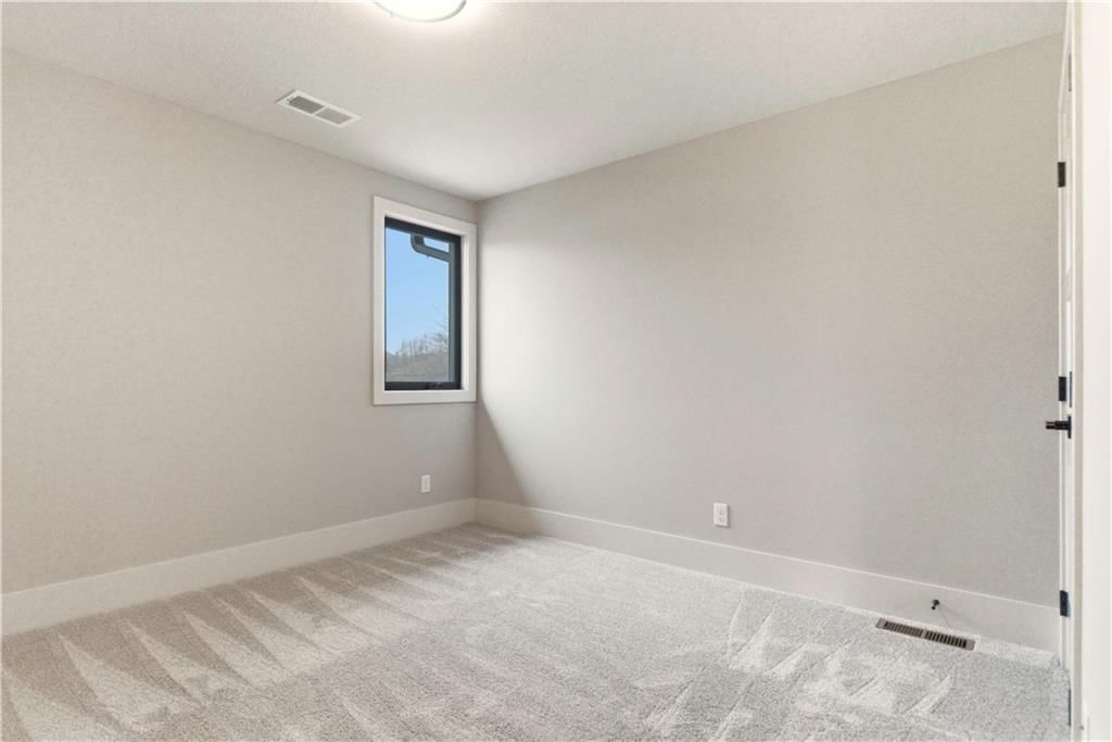 2531 NE Woodland Oak Circle — photo 47