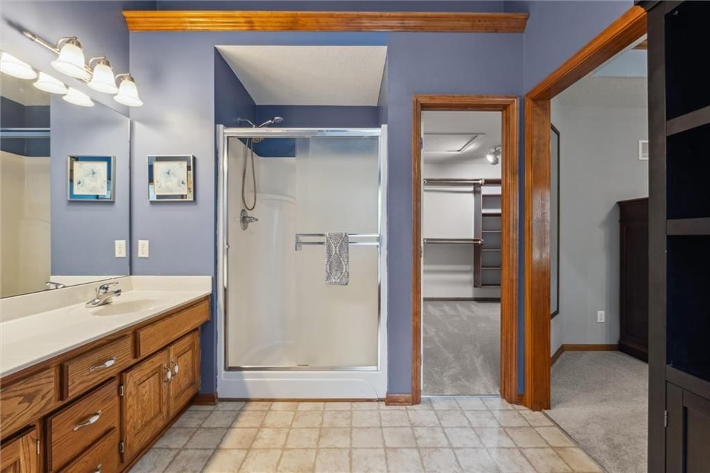 204 E 20th Terrace — photo 34