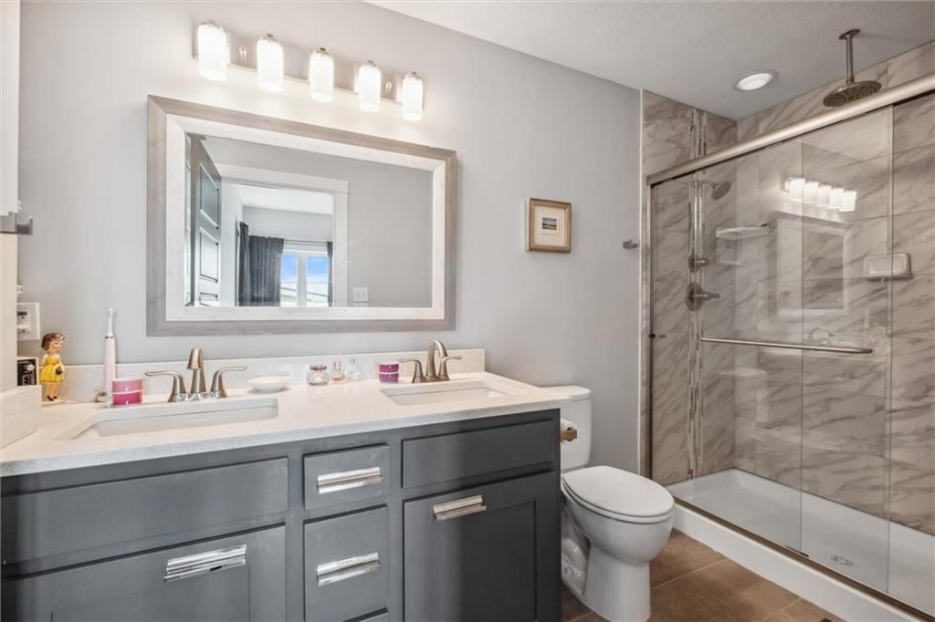 2521 E 25th Place — photo 15