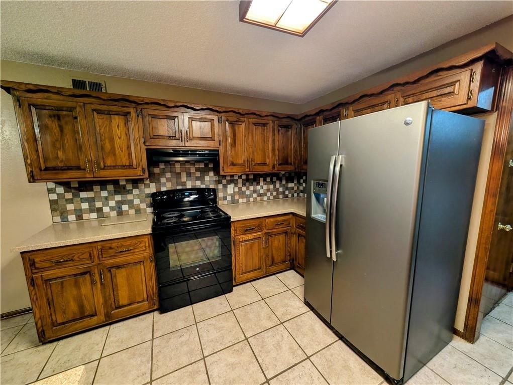 216 SE Noeleen Lane — photo 8