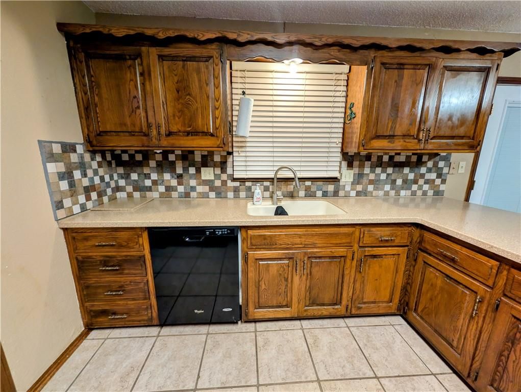 216 SE Noeleen Lane — photo 9