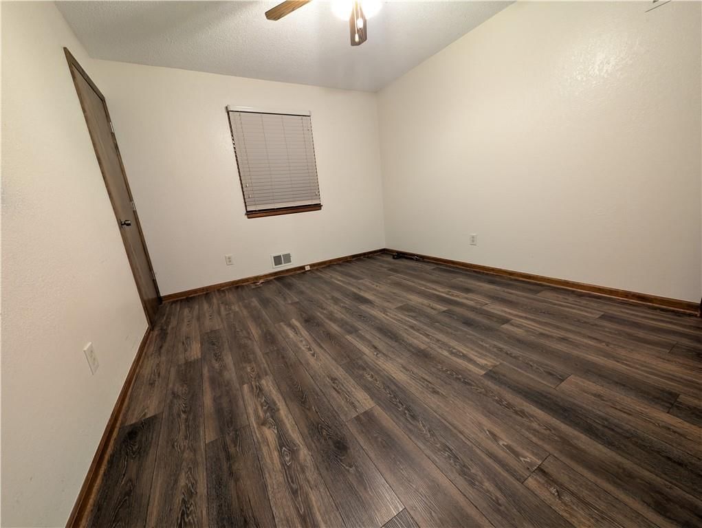 216 SE Noeleen Lane — photo 21