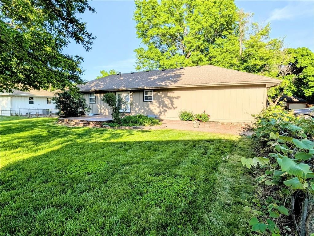 216 SE Noeleen Lane — photo 26