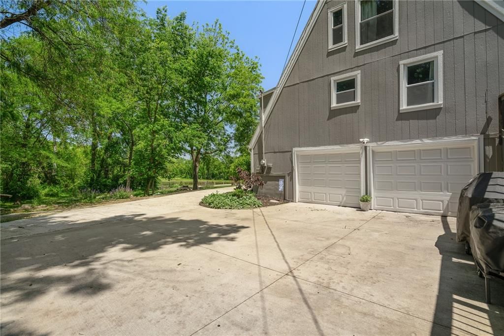 6904 Millridge Street — photo 36