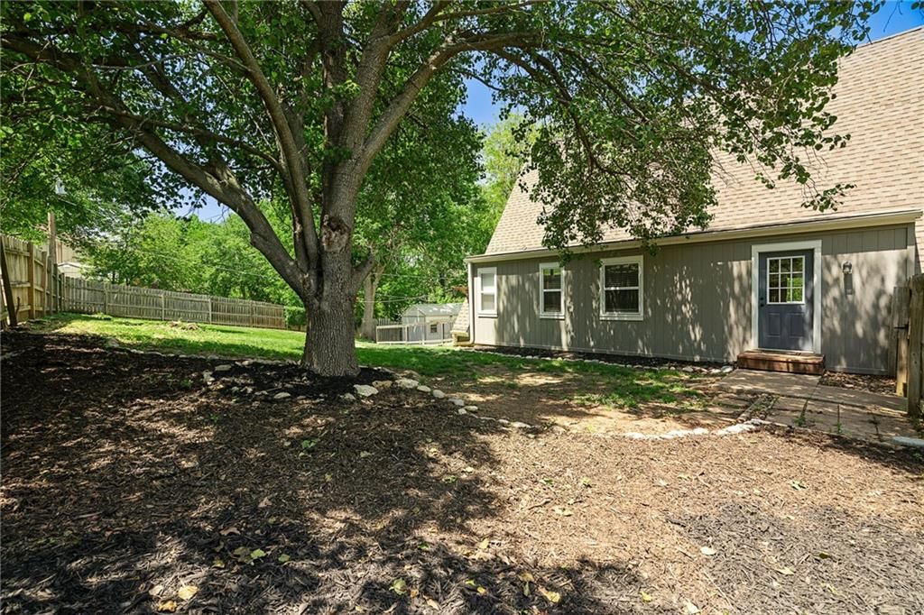 6904 Millridge Street — photo 39