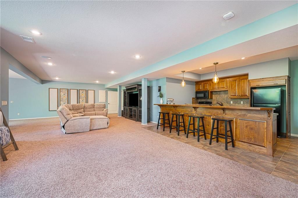6215 N Allenton Avenue — photo 25