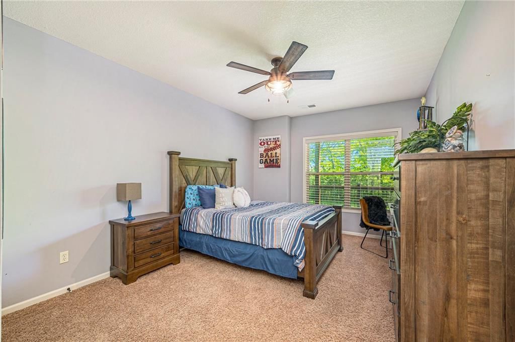 6215 N Allenton Avenue — photo 27