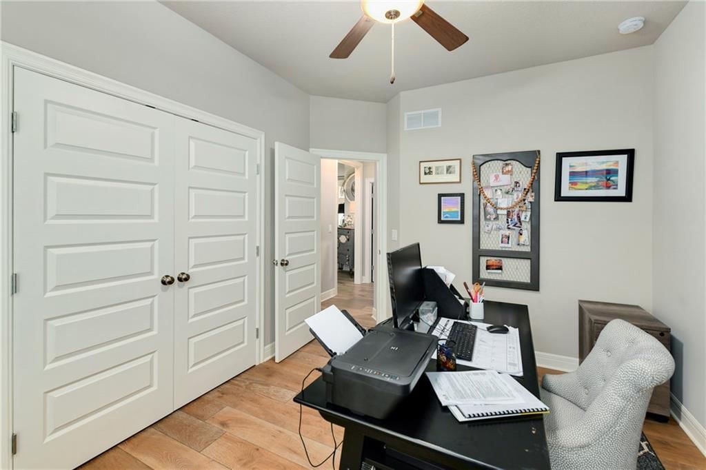 1407 Kensington Lane — photo 23