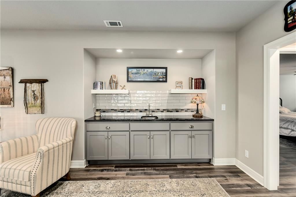 1407 Kensington Lane — photo 43